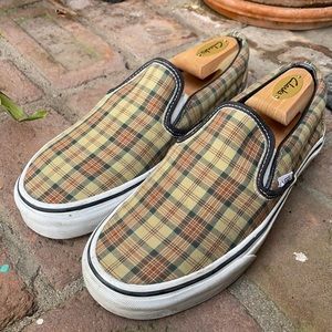 Vans plaid slip-one